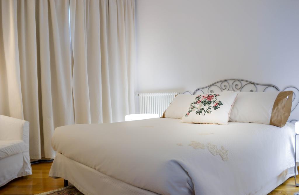 サン・ドナート・ミラネーゼ Alla Dimora Dei Cedri Bed & Breakfast 部屋 写真